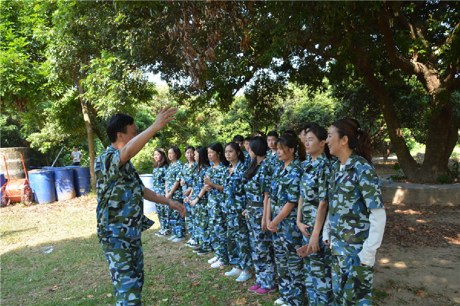 華奇密封件業(yè)務(wù)軍團2017拓展訓(xùn)練：夢想的力量！