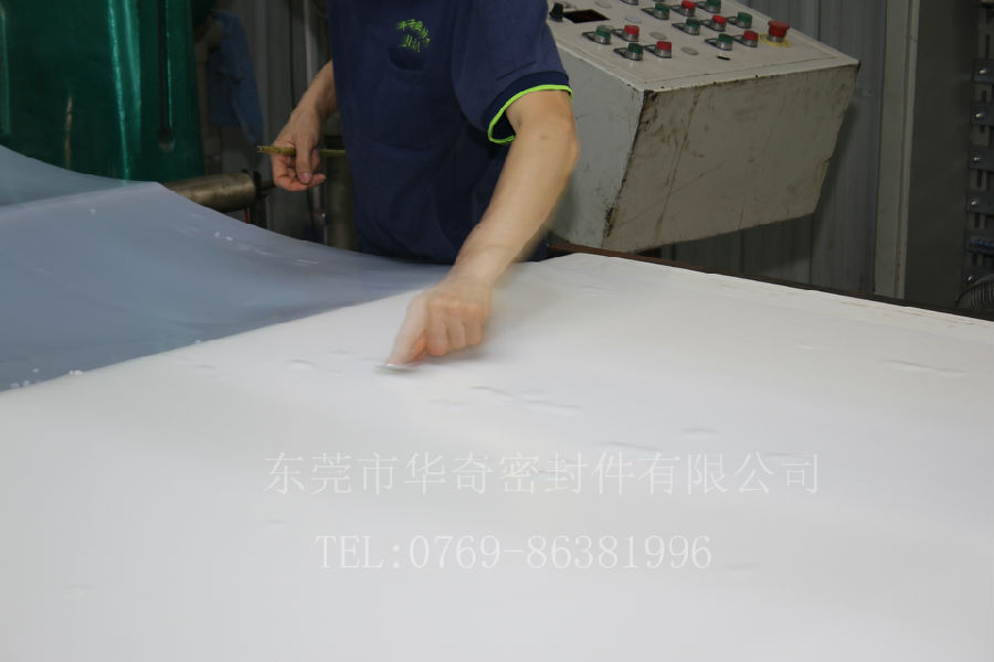 波瀾壯闊的行情，硅膠板原材料突破加速上行！